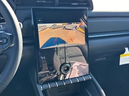 New 2026 GMC Terrain AT4 w/ LPO, Floor Liner Package image 32