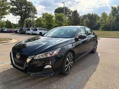 Used 2022 Nissan Altima 2.5 SR