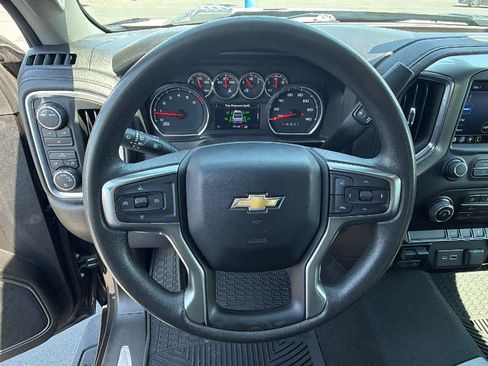 Used 2021 Chevrolet Silverado 2500 LT AWD/4WD image 18
