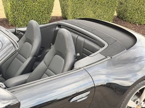 Used 2022 Porsche 911 Carrera image 23