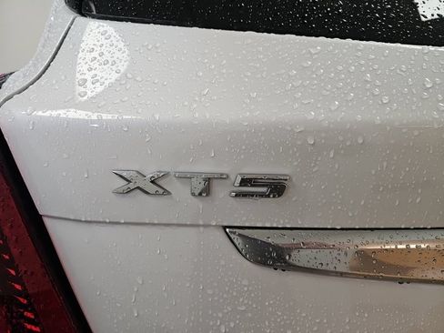 Certified 2023 Cadillac XT5 Premium Luxury w/ Technology Package AWD/4WD image 11