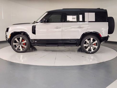 New 2026 Land Rover Defender 110 X image 5