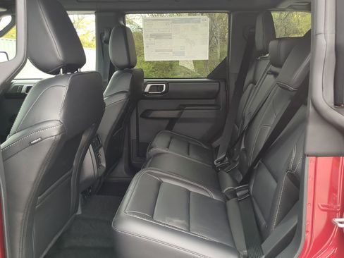 New 2026 Ford Bronco Outer Banks image 12