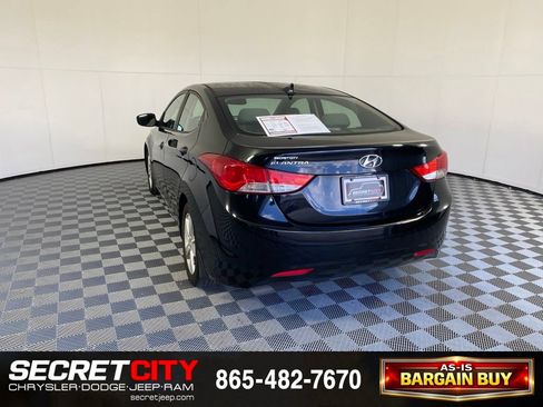 Used 2013 Hyundai Elantra GLS w/ Preferred Pkg FWD image 5