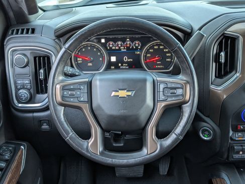 Used 2019 Chevrolet Silverado 1500 High Country image 23