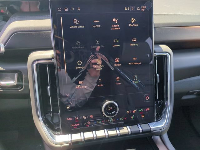New 2026 GMC Yukon Denali AWD/4WD image 14