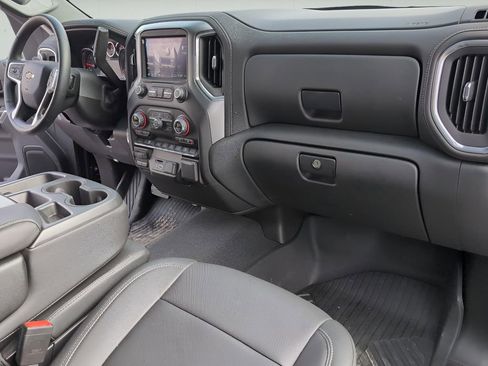 Used 2022 Chevrolet Silverado 2500 LTZ w/ Z71 Off-Road Package image 32