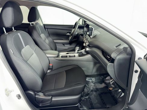 Used 2025 Nissan Sentra SV image 25