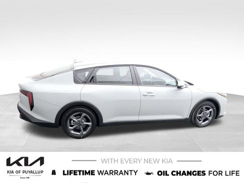 New 2026 Kia K4 FWD image 4