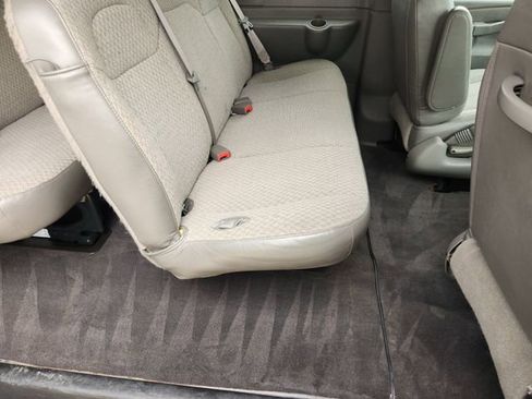 Used 2025 Chevrolet Express 3500 LS RWD image 33