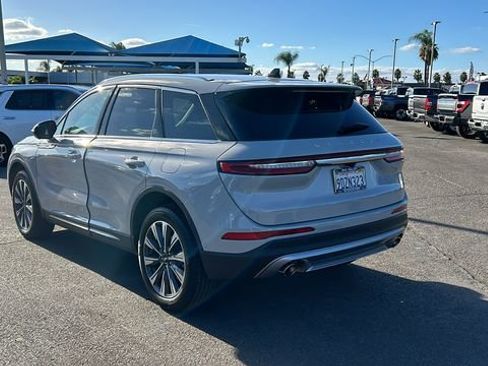 Used 2022 Lincoln Corsair Reserve image 5