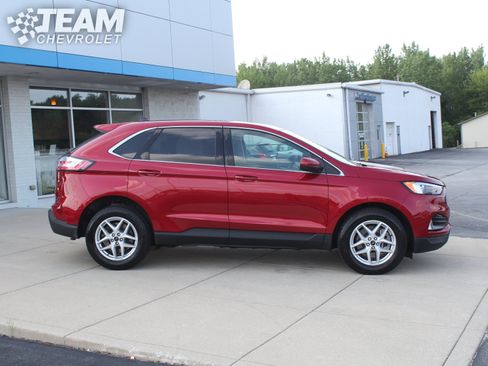 Used 2024 Ford Edge SEL w/ Convenience Package AWD/4WD image 3