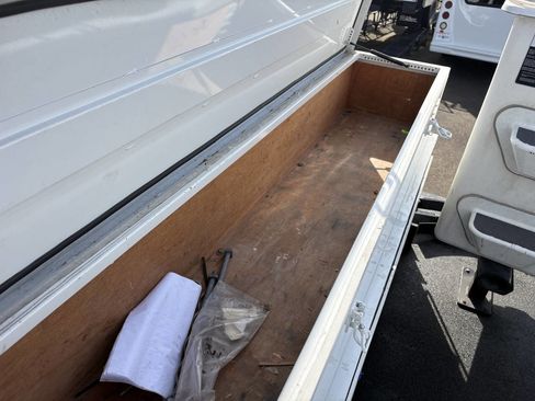 Used 2017 Ford F550 4x4 SuperCab Super Duty image 37