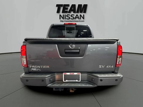Used 2020 Nissan Frontier SV image 5