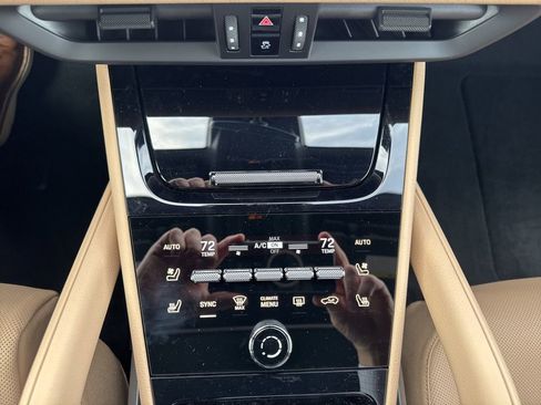 New 2026 Porsche Cayenne image 23