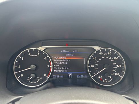 Used 2025 Nissan Altima 2.5 SV FWD image 36