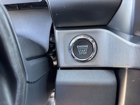 New 2025 Ford F350 Platinum image 36