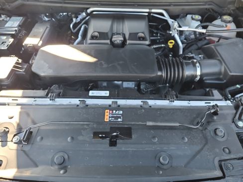 Used 2025 Chevrolet Colorado Z71 w/ Z71 Convenience Package 2 image 32