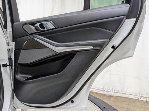 Used 2022 BMW X5 M50i w/ Premium Package image 23