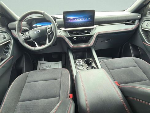 Used 2026 Ford Explorer ST AWD/4WD image 17