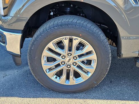 New 2025 Ford F150 Lariat w/ Equipment Group 501A Mid image 17