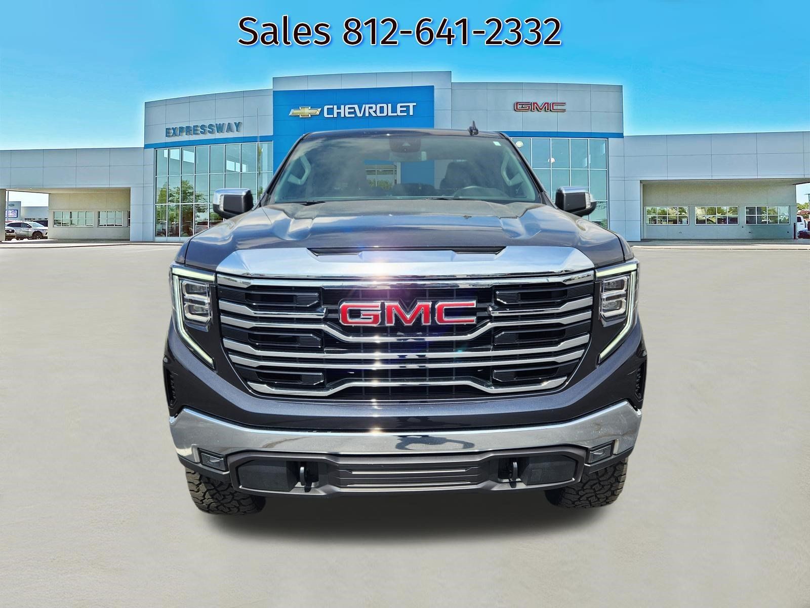 Used 2026 GMC Sierra 1500 SLT AWD/4WD image 2