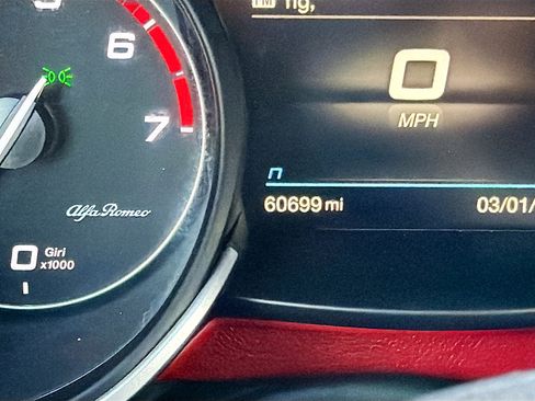 Used 2020 Alfa Romeo Stelvio image 41