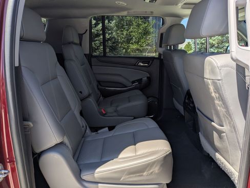 Used 2017 Chevrolet Suburban LT AWD/4WD image 28