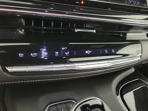 Certified 2024 Cadillac Escalade Sport w/ LPO, ONYX Package image 29