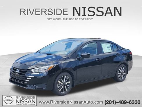New 2025 Nissan Versa SV w/ Trunk Package image 1