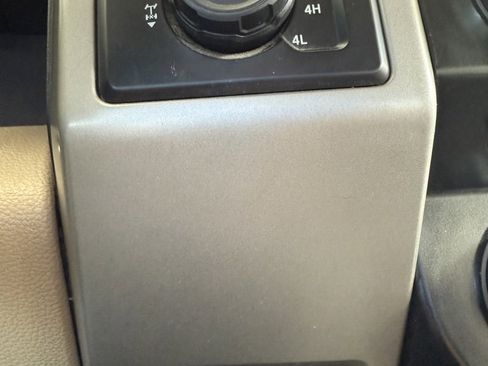 Used 2015 Ford F150 Lariat w/ Equipment Group 501A Mid image 32