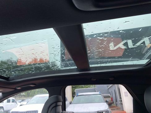 New 2026 Kia Sportage X-Line w/ X-Line Technology Package image 8