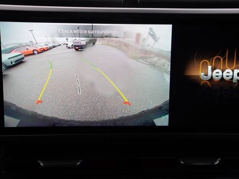 Certified 2025 Jeep Wrangler Unlimited Rubicon 4xe w/ Safety Group image 33