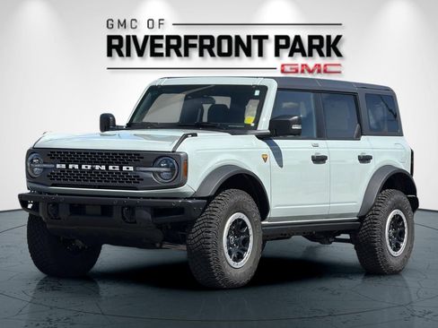 Used 2023 Ford Bronco Badlands AWD/4WD image 7