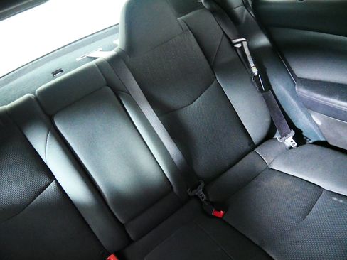 Used 2011 Chrysler 200 LX FWD image 14