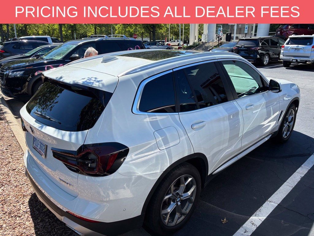 Used 2023 BMW X3 xDrive30i w/ Premium Package AWD/4WD image 4
