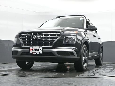 New 2026 Hyundai Venue SEL FWD image 47