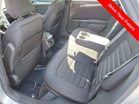 Used 2015 Ford Fusion SE FWD image 23