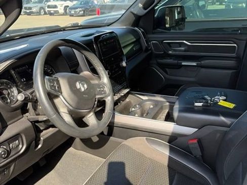 Used 2023 RAM 1500 Laramie AWD/4WD image 3
