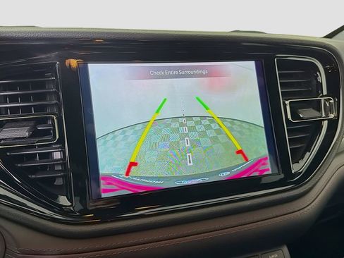 Used 2025 Dodge Durango GT image 18