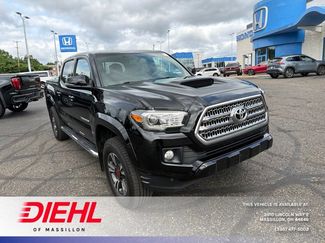 Used 2017 Toyota Tacoma TRD Sport AWD/4WD video 1