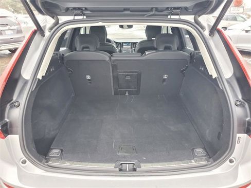 Certified 2025 Volvo XC60 B5 Plus image 35