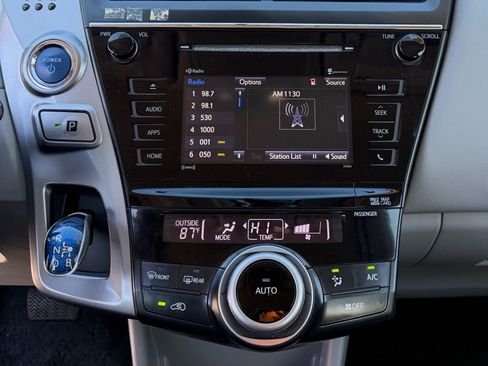 Used 2017 Toyota Prius V Three image 23