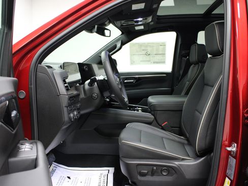 New 2025 Chevrolet Tahoe Premier w/ Sun And Tow Package image 12