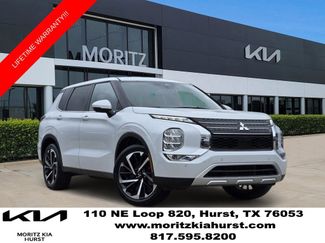 Used 2024 Mitsubishi Outlander SE video 1
