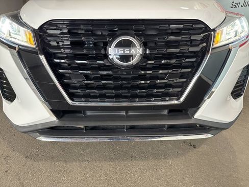 Used 2024 Nissan Kicks S FWD image 11