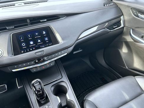 Certified 2023 Cadillac XT4 Sport w/ Cold Weather Package image 21