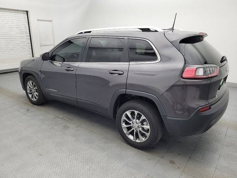 Used 2019 Jeep Cherokee Latitude Plus FWD image 3