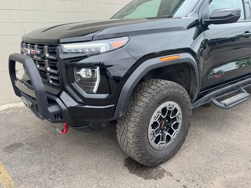 Used 2023 GMC Canyon AT4X w/ Edition 1 AWD/4WD image 3