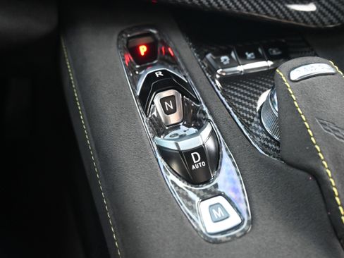 Used 2024 Chevrolet Corvette Stingray Premium Cpe image 17